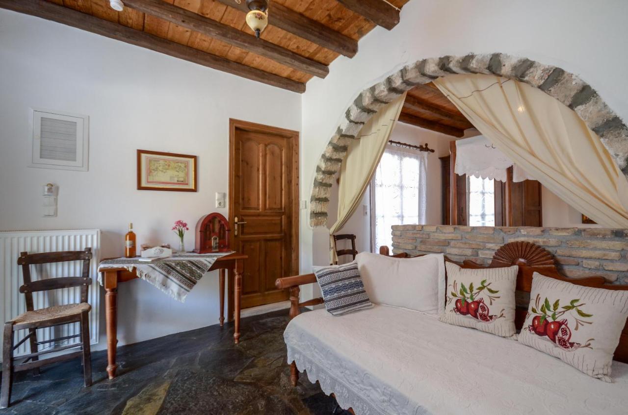 Naxos Filoxenia Hotel Galini  Extérieur photo