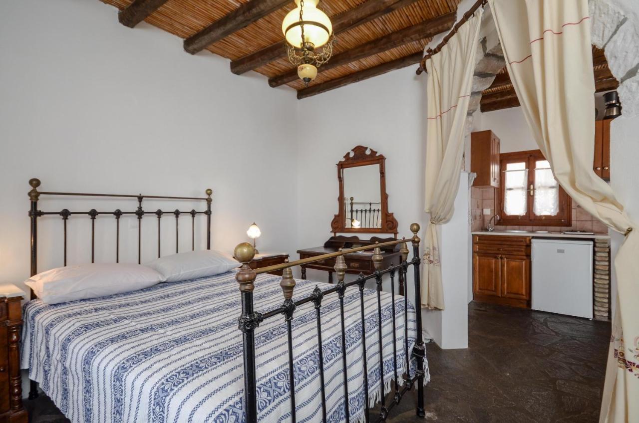 Naxos Filoxenia Hotel Galini  Extérieur photo
