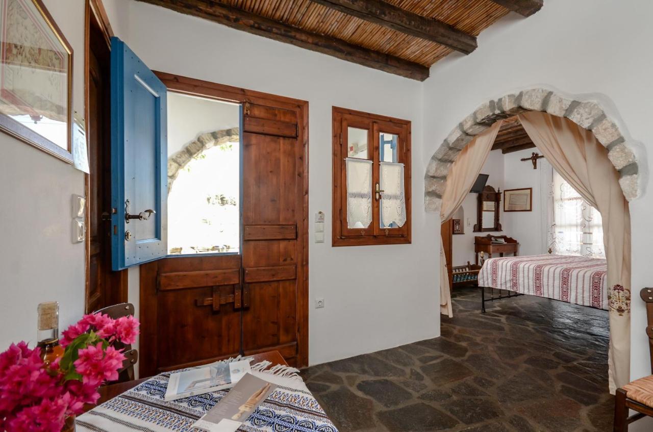 Naxos Filoxenia Hotel Galini  Extérieur photo