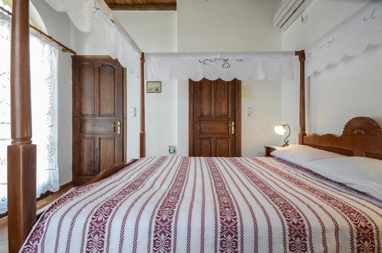 Naxos Filoxenia Hotel Galini  Extérieur photo