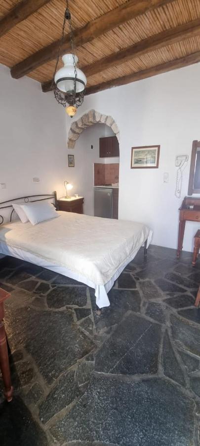 Naxos Filoxenia Hotel Galini  Extérieur photo